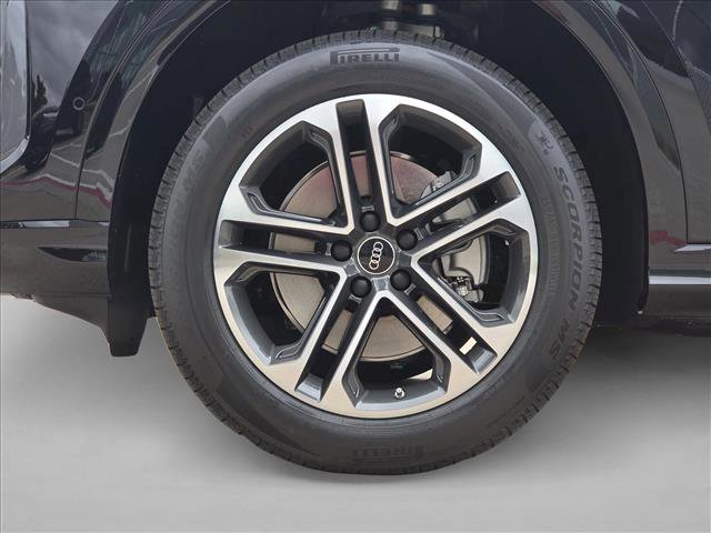 New 2025 Audi Q5 Premium image 6