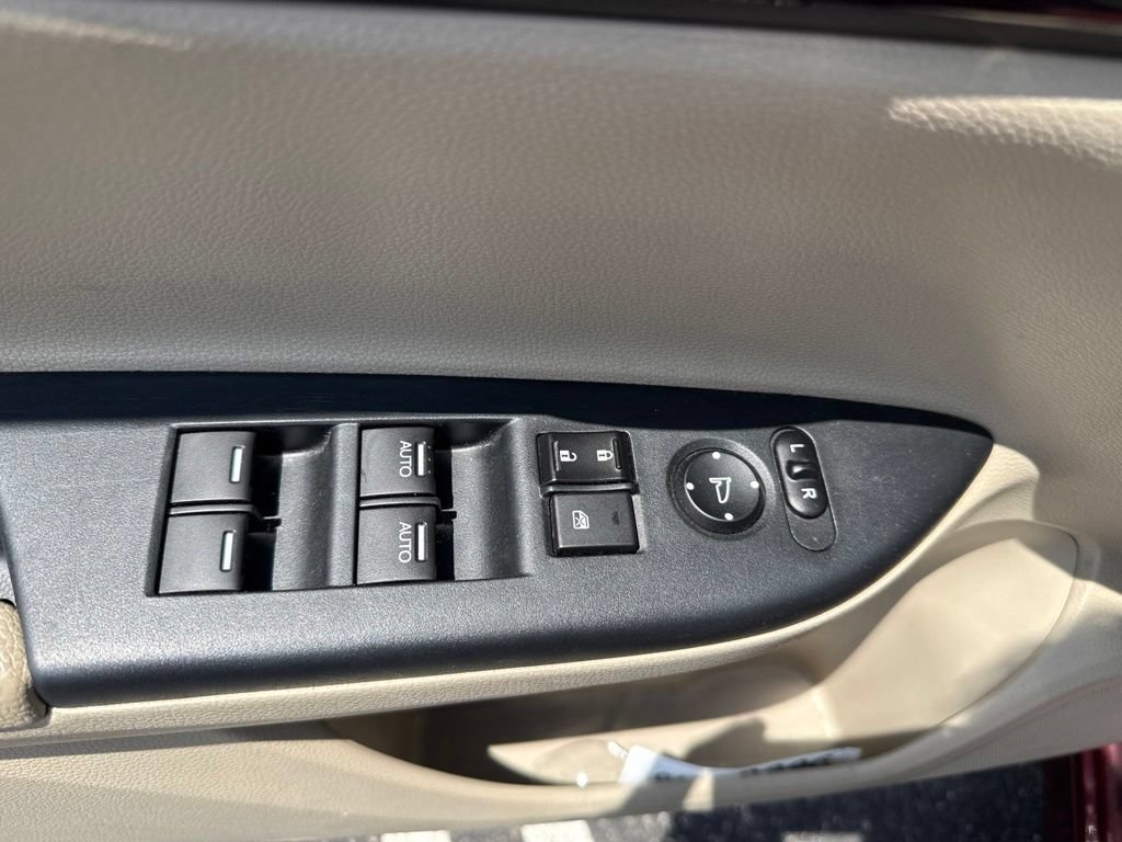Used 2017 Honda Accord Touring image 17