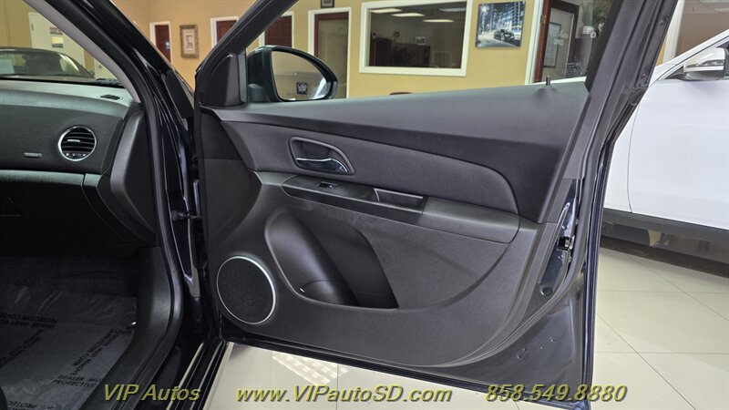 Used 2012 Chevrolet Cruze LT w/ RS Package FWD image 12