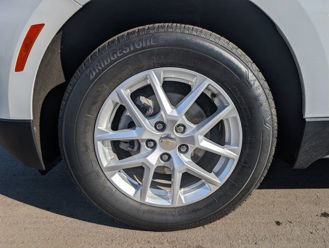 Used 2024 Chevrolet Equinox LS image 28