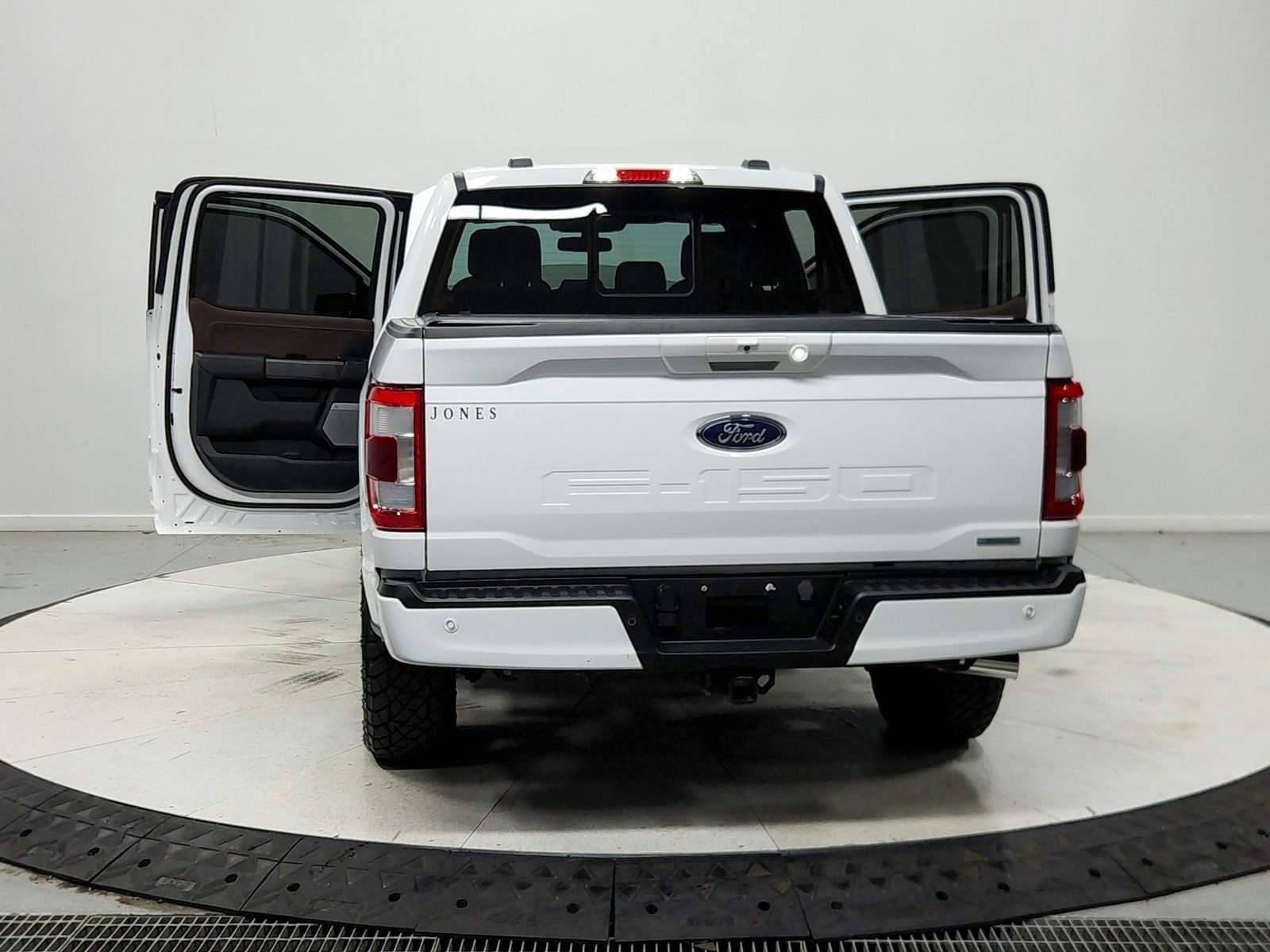 Used 2023 Ford F150 Lariat w/ Equipment Group 502A High AWD/4WD image 15