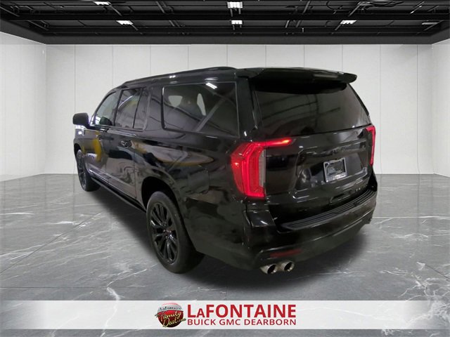 Used 2021 GMC Yukon XL Denali w/ Denali Premium Package image 6