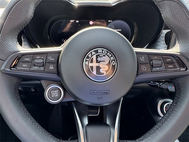 New 2025 Alfa Romeo Tonale w/ Premium Package image 19