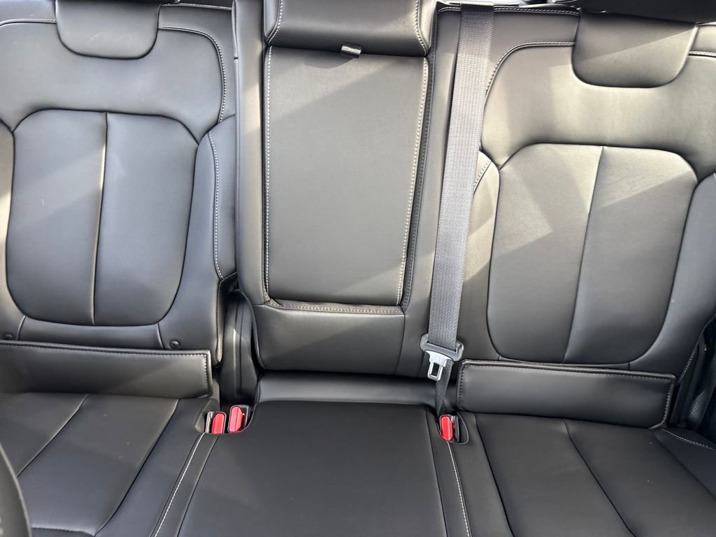 New 2026 Jeep Grand Cherokee Limited image 28