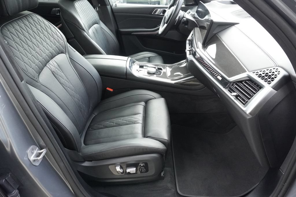 Used 2026 BMW X7 M60i AWD/4WD image 23