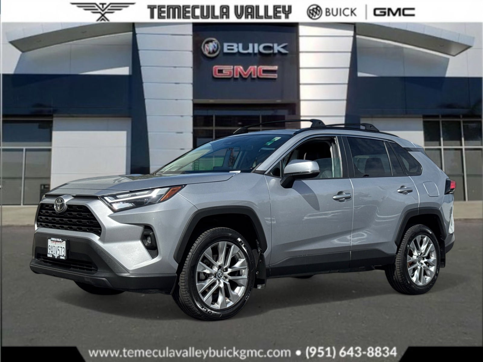 Used 2022 Toyota RAV4 XLE Premium FWD image 1