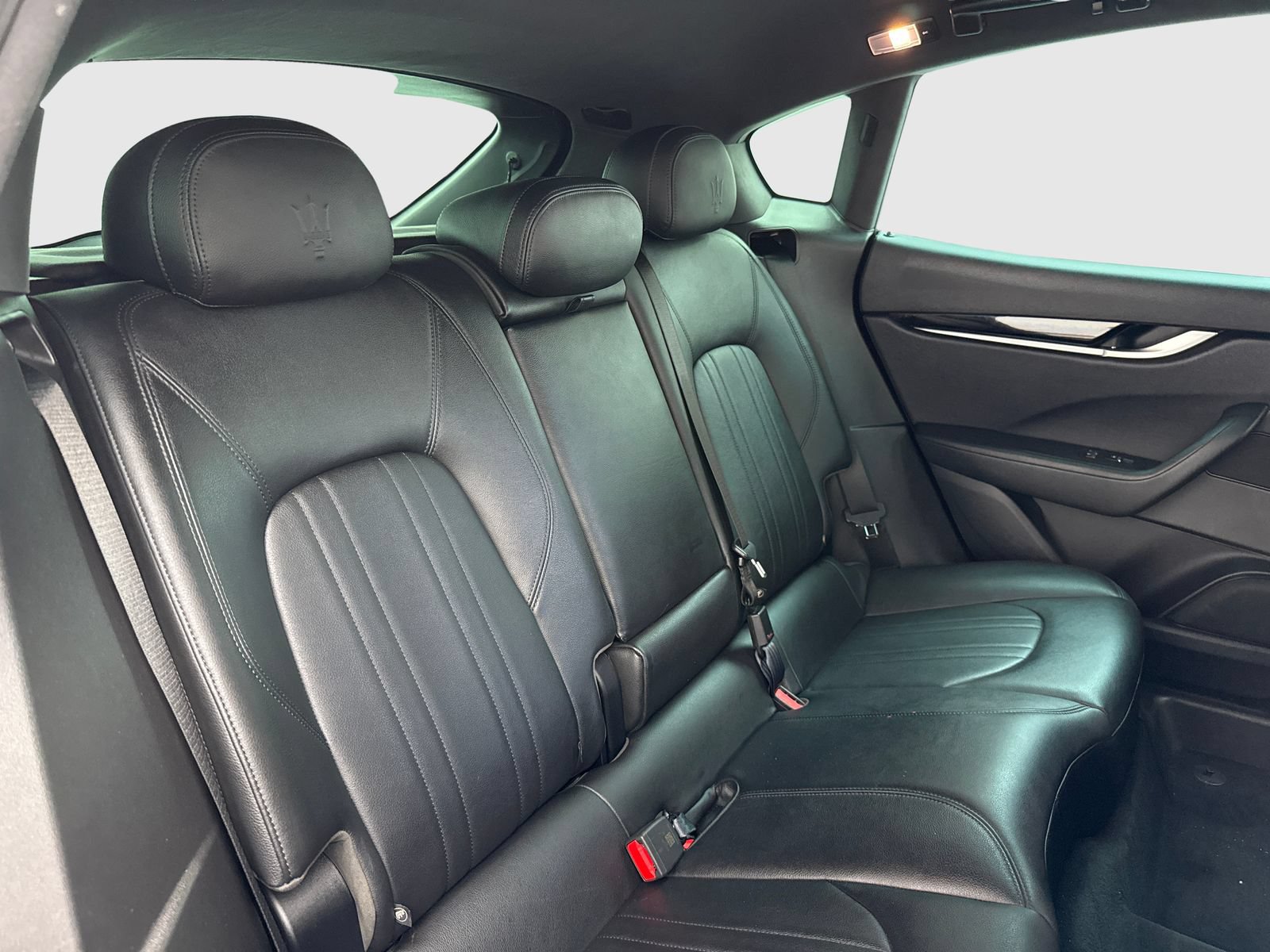 Used 2019 Maserati Levante AWD/4WD image 46