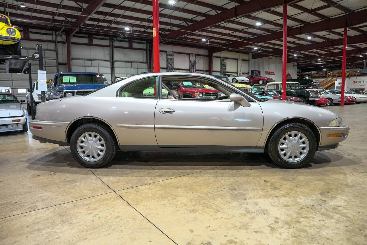 Used 1996 Buick Riviera Supercharged Coupe FWD image 10