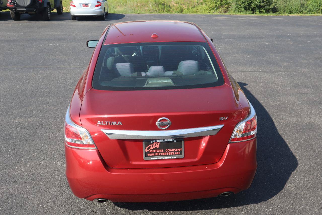 Used 2015 Nissan Altima 2.5 SV FWD image 11