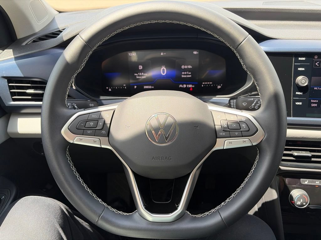 Certified 2023 Volkswagen Taos SE w/ Black Wheel Package FWD image 16