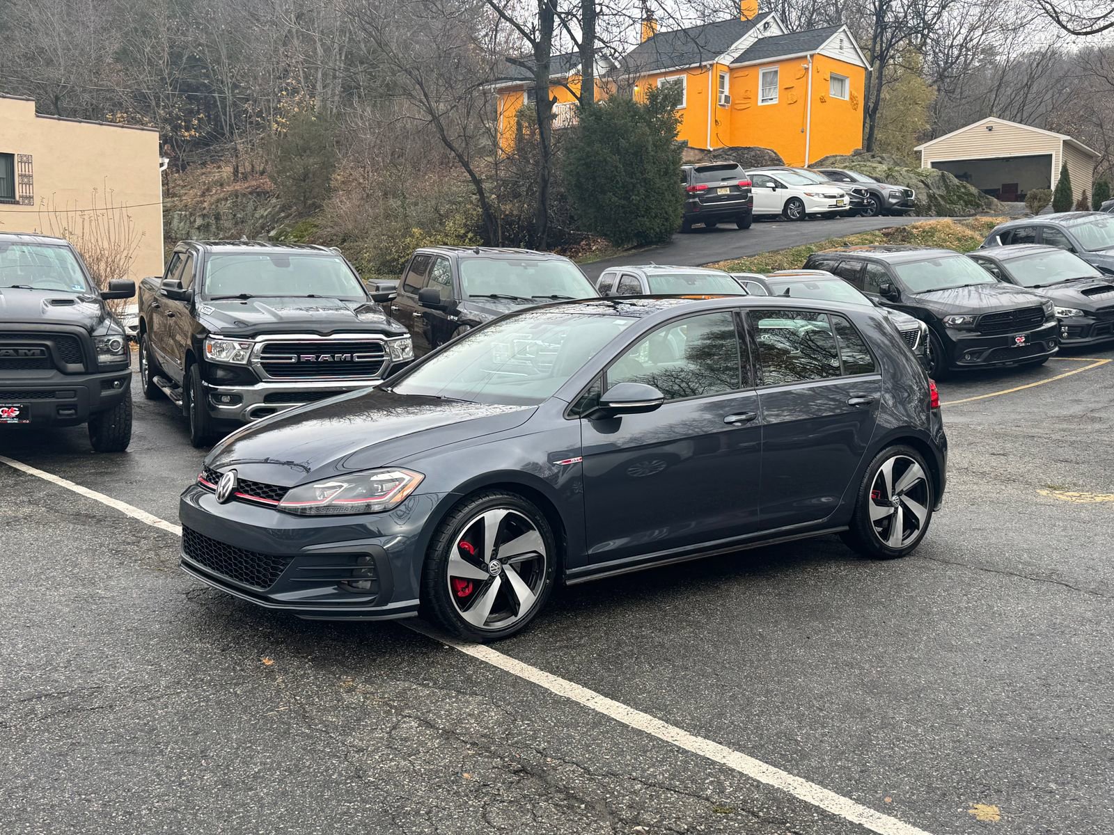 Used 2018 Volkswagen GTI SE w/ SE Leather Package image 3