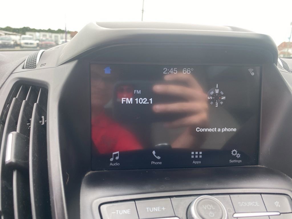 Used 2019 Ford Escape SEL image 24