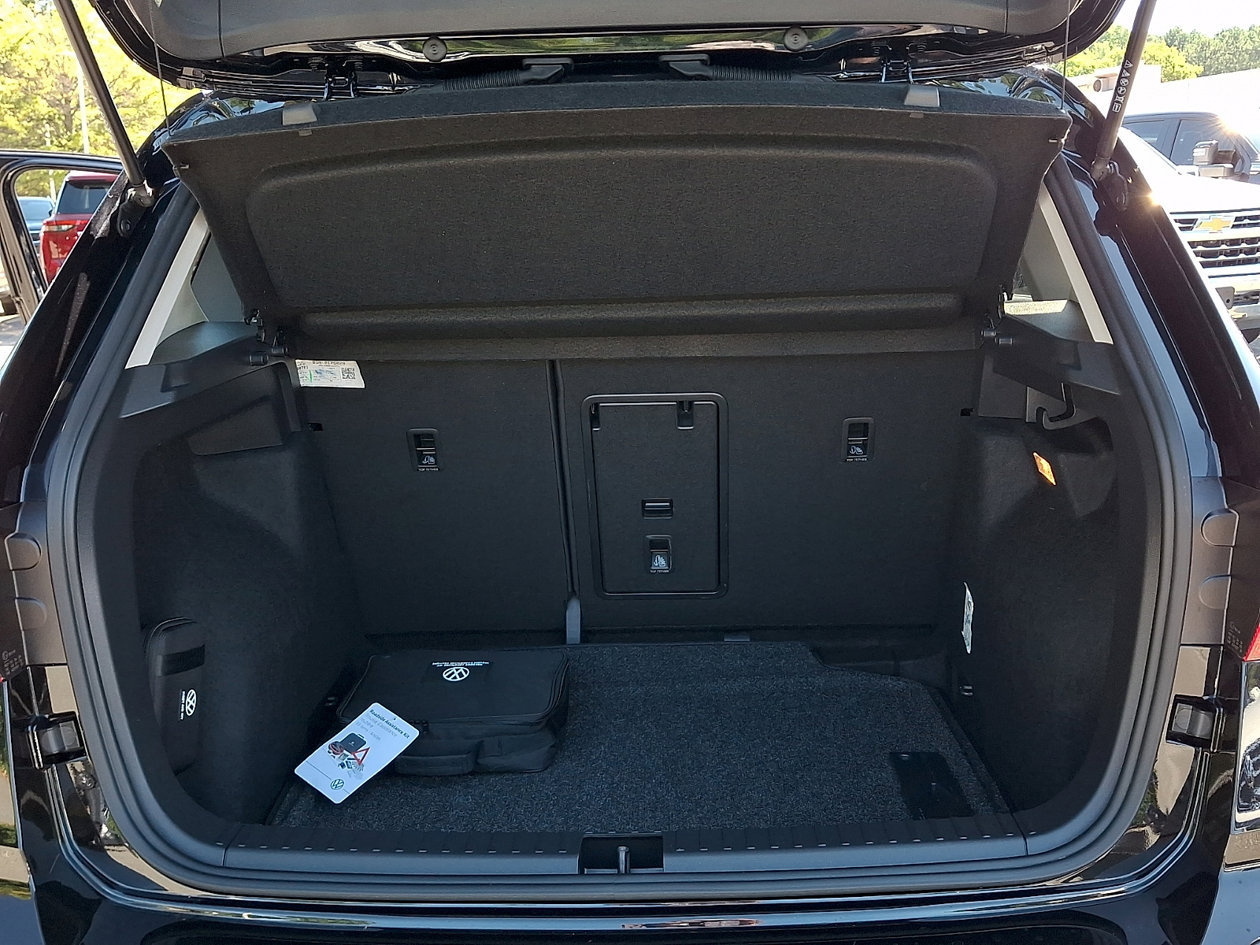 Certified 2023 Volkswagen Taos SE w/ Panoramic Sunroof Package FWD image 28