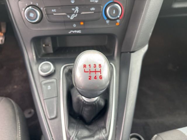 Used 2017 Ford Focus ST image 35