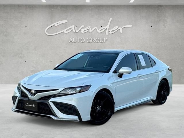 Used 2021 Toyota Camry XSE FWD image 1