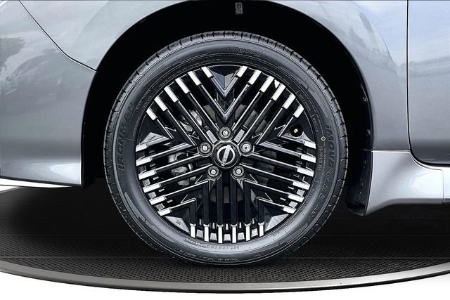 Certified 2025 Nissan Leaf SV Plus FWD image 32
