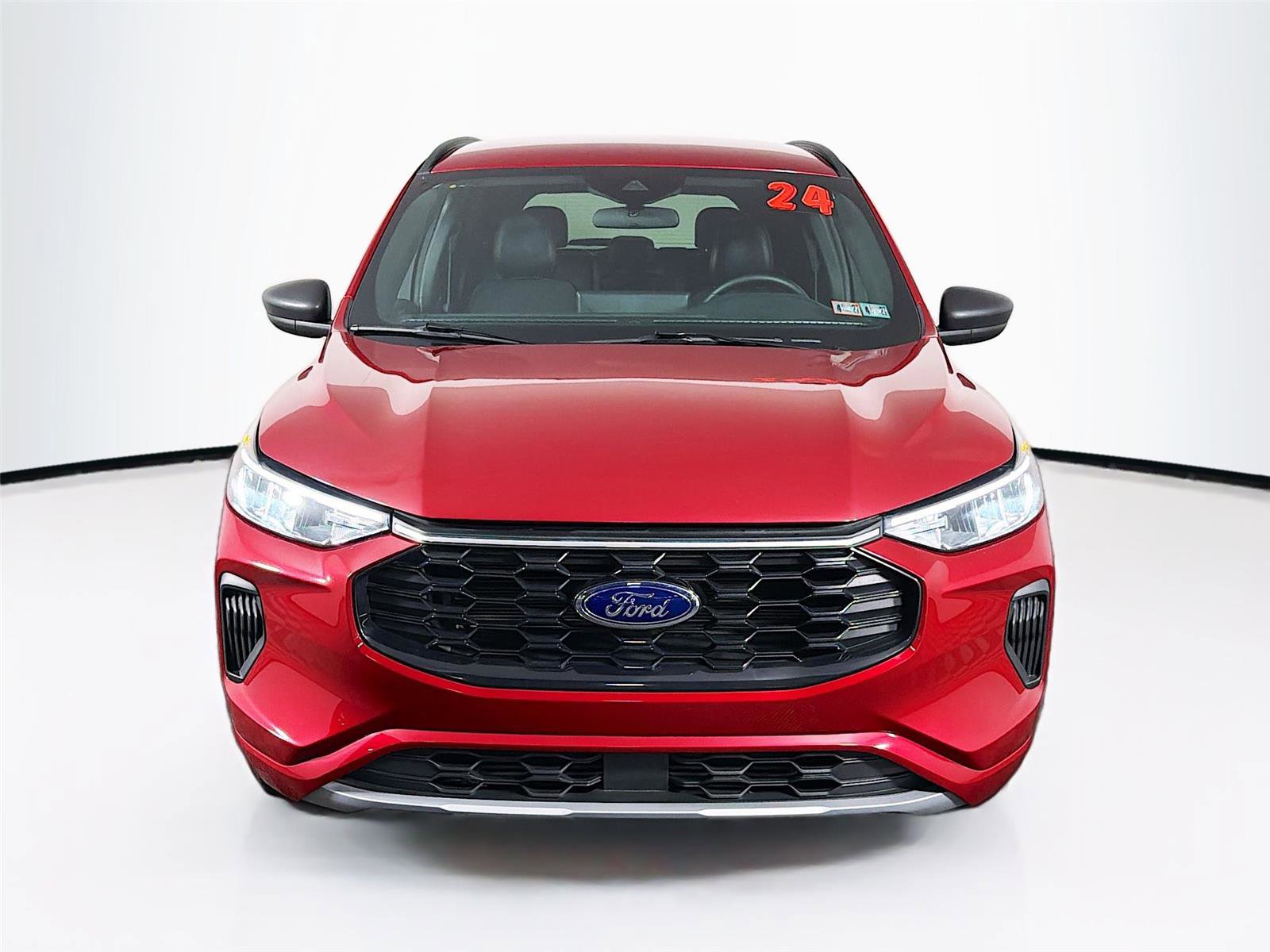 Used 2024 Ford Escape ST-Line w/ Tech Pack #1 AWD/4WD image 2
