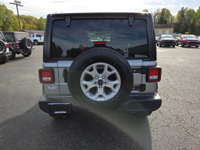 Used 2021 Jeep Wrangler Unlimited Islander w/ Uconnect 4C Nav & Sound Group image 23