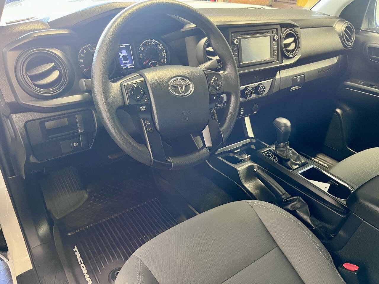 Used 2019 Toyota Tacoma SR image 13