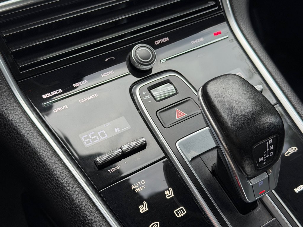 Used 2017 Porsche Panamera 4S AWD/4WD image 40
