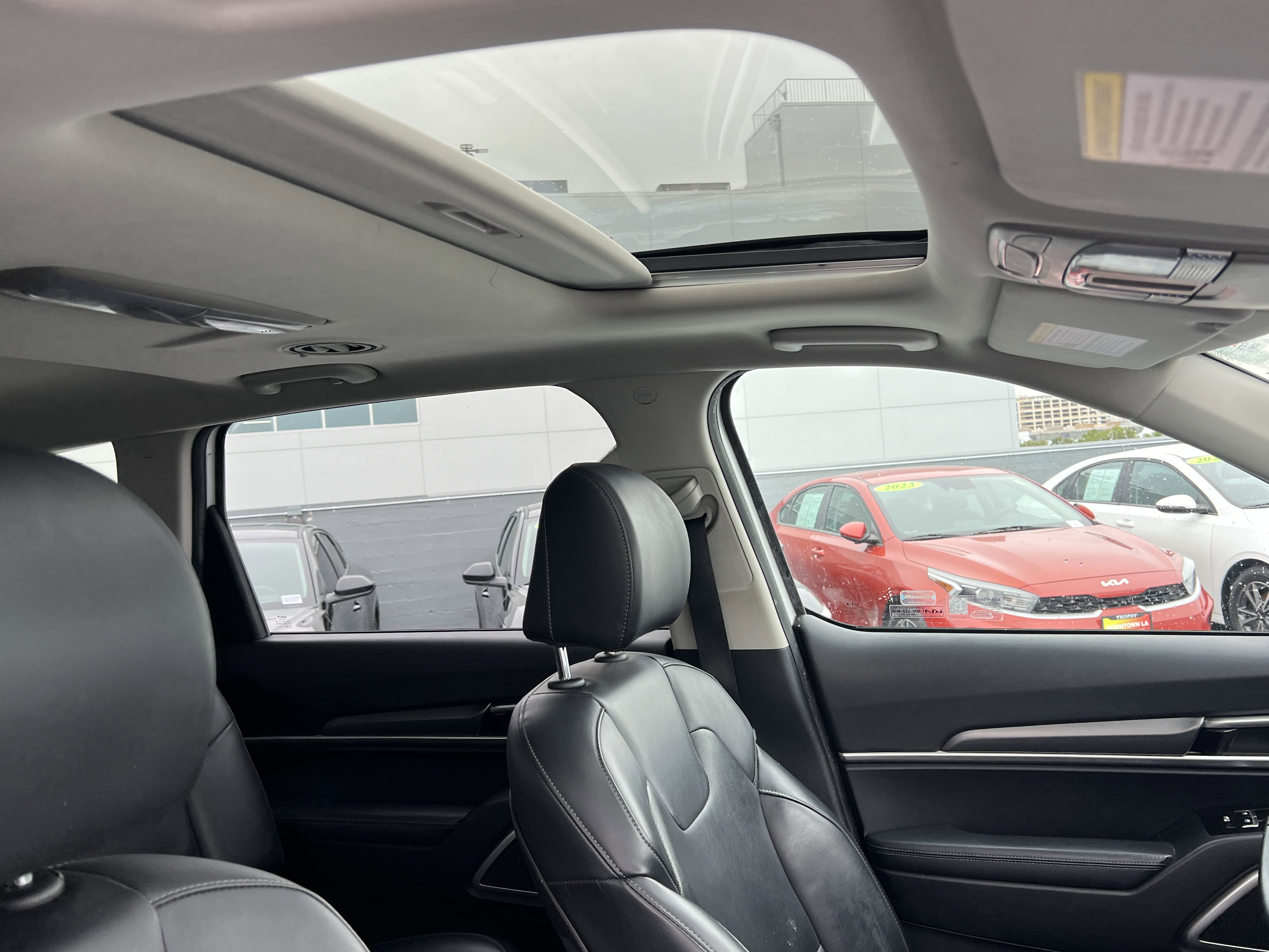 Used 2022 Kia Telluride S image 15