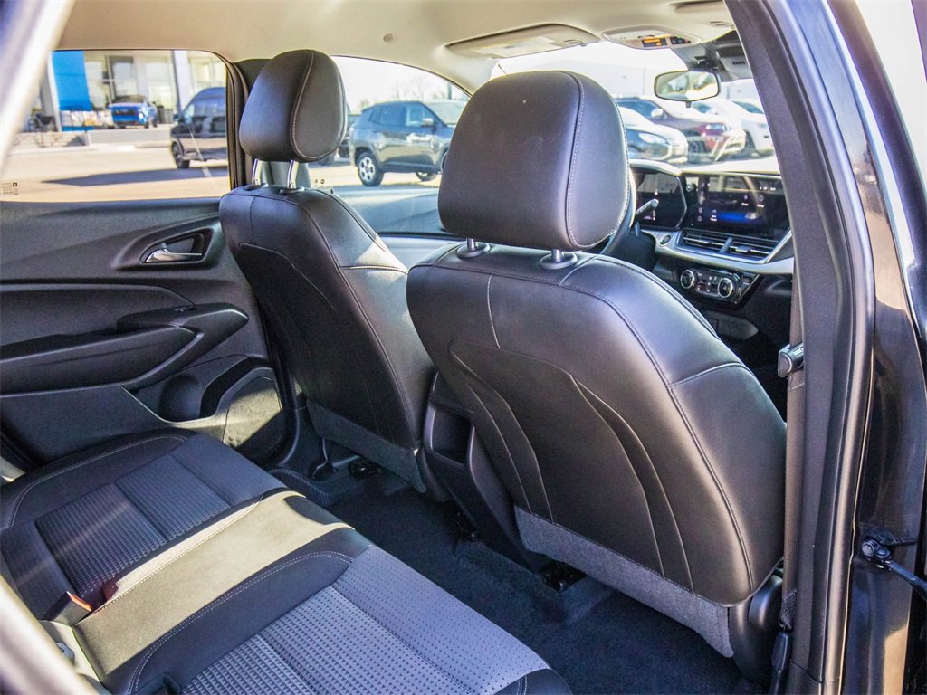 Used 2024 Chevrolet Trax LT w/ Driver Confidence Package image 20