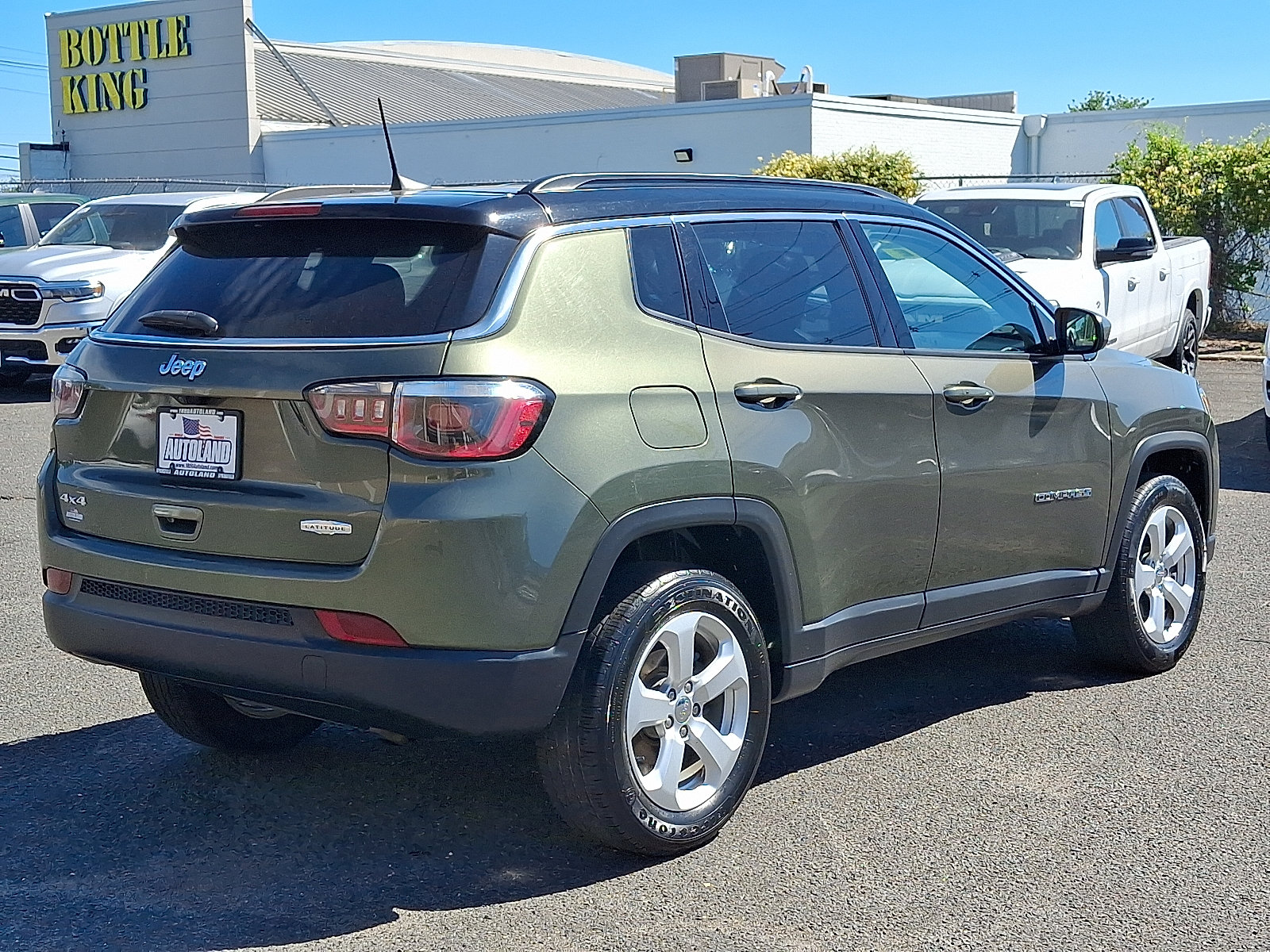 Used 2019 Jeep Compass Latitude w/ Popular Equipment Group AWD/4WD image 7