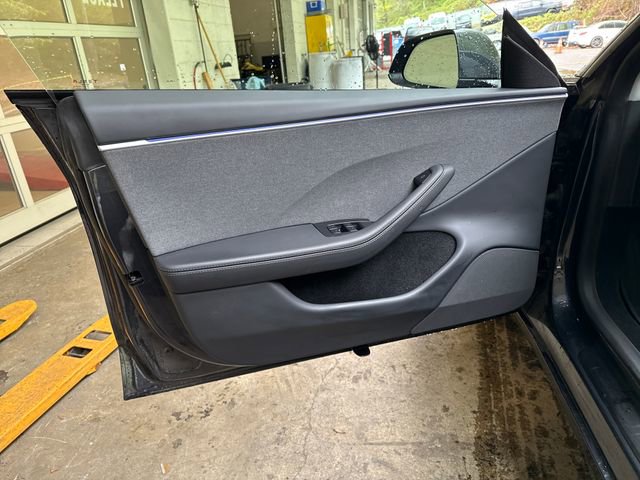 Used 2025 Tesla Model 3 Long Range image 18
