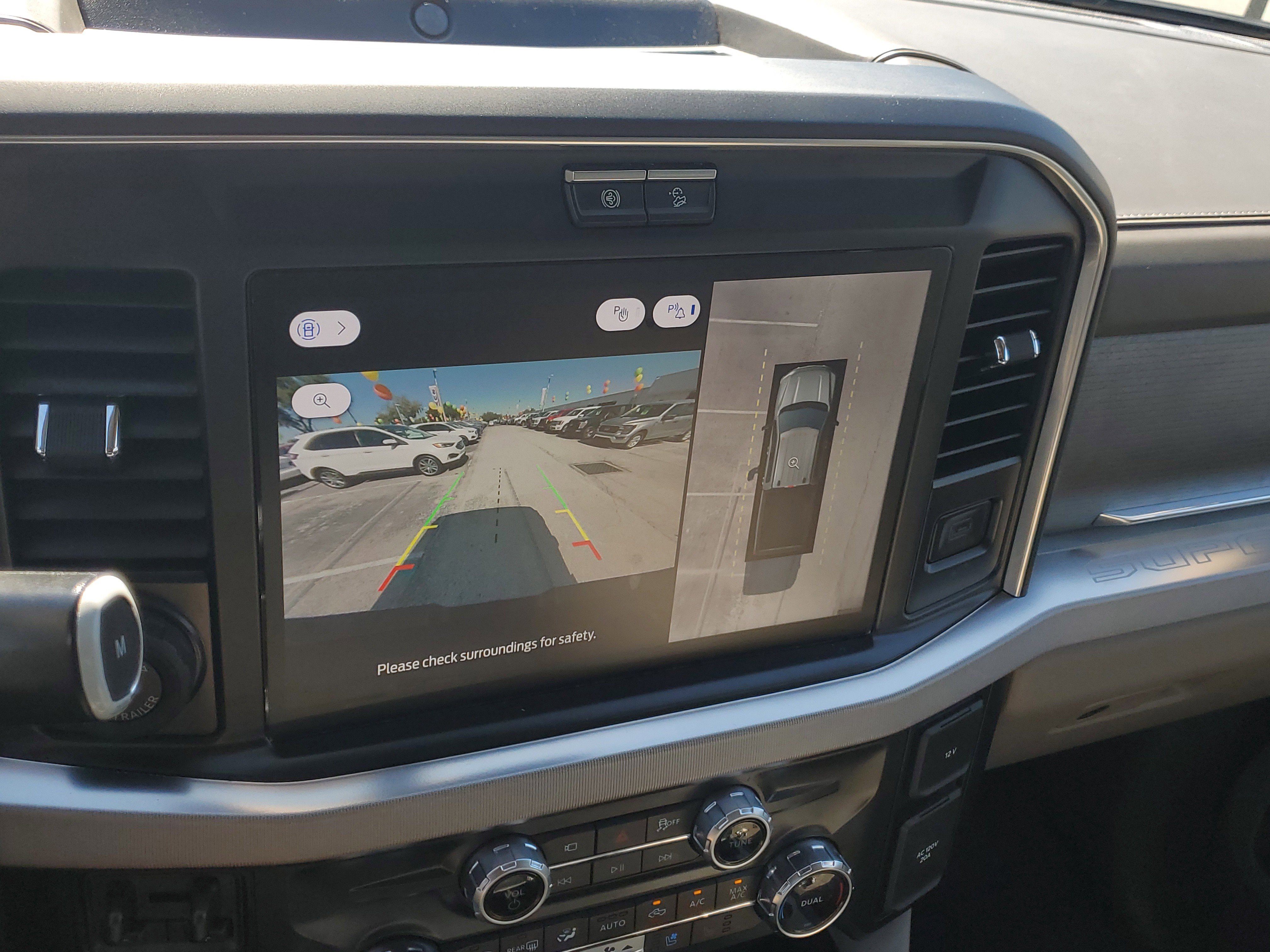 Used 2025 Ford F350 Platinum w/ Platinum Plus Package image 26