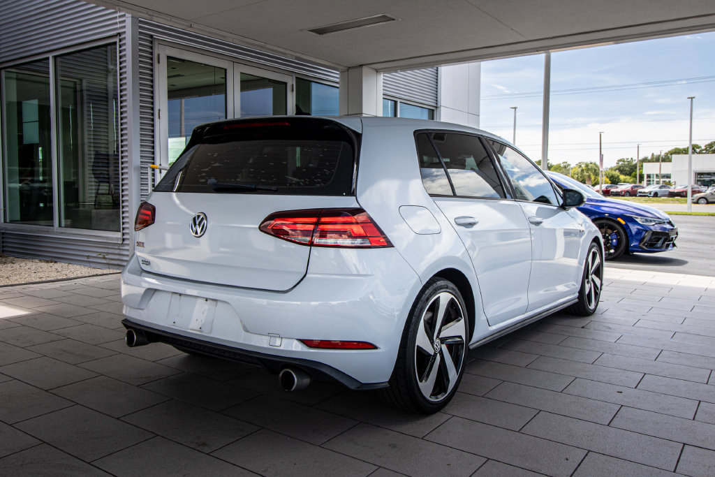 Used 2019 Volkswagen GTI SE FWD image 2