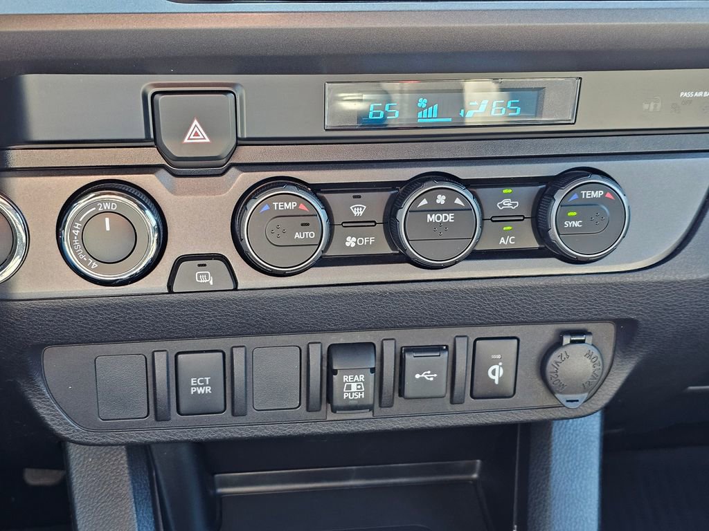 Used 2021 Toyota Tacoma TRD Sport image 15