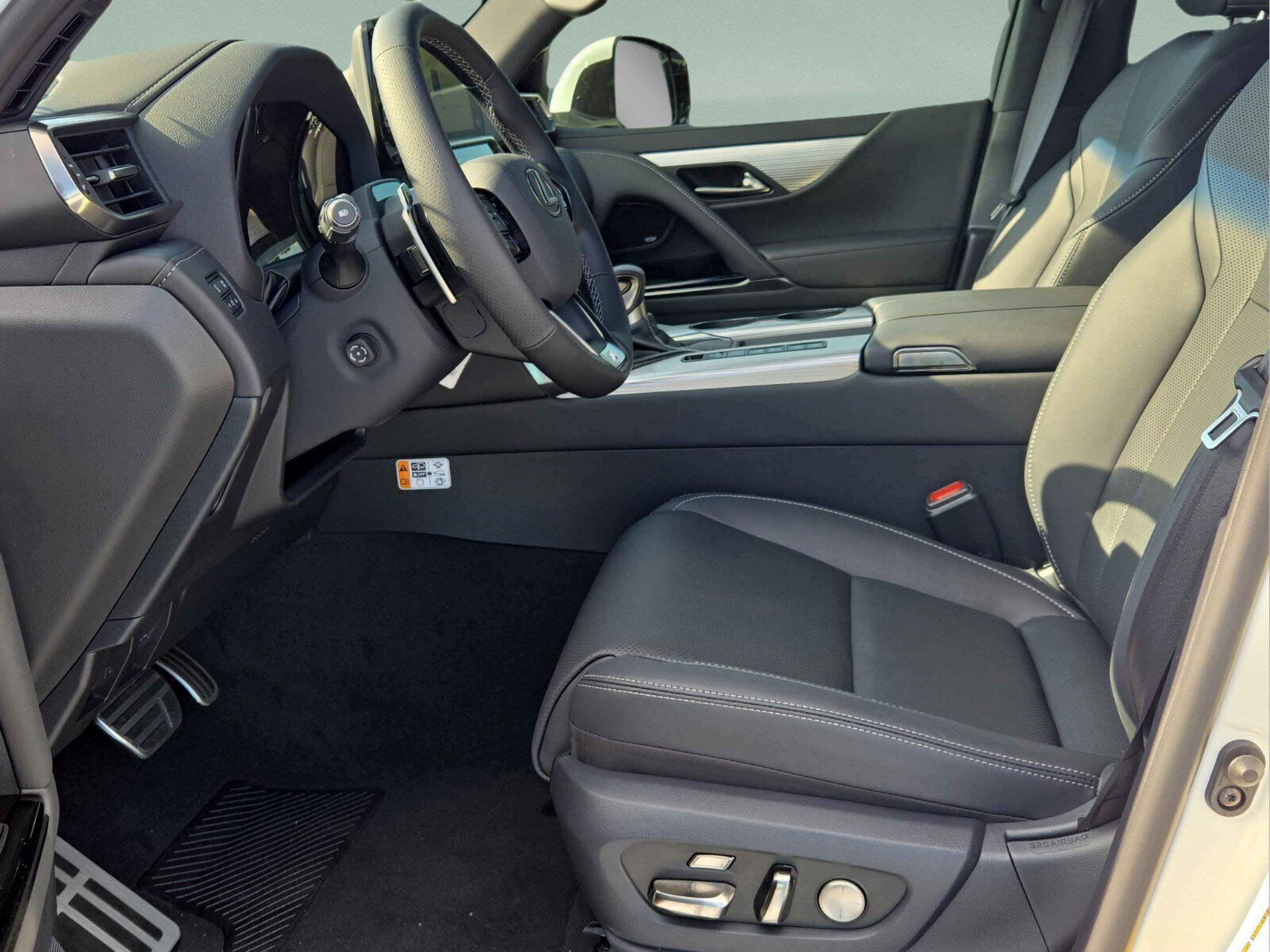 New 2025 Lexus LX 600 F Sport image 7