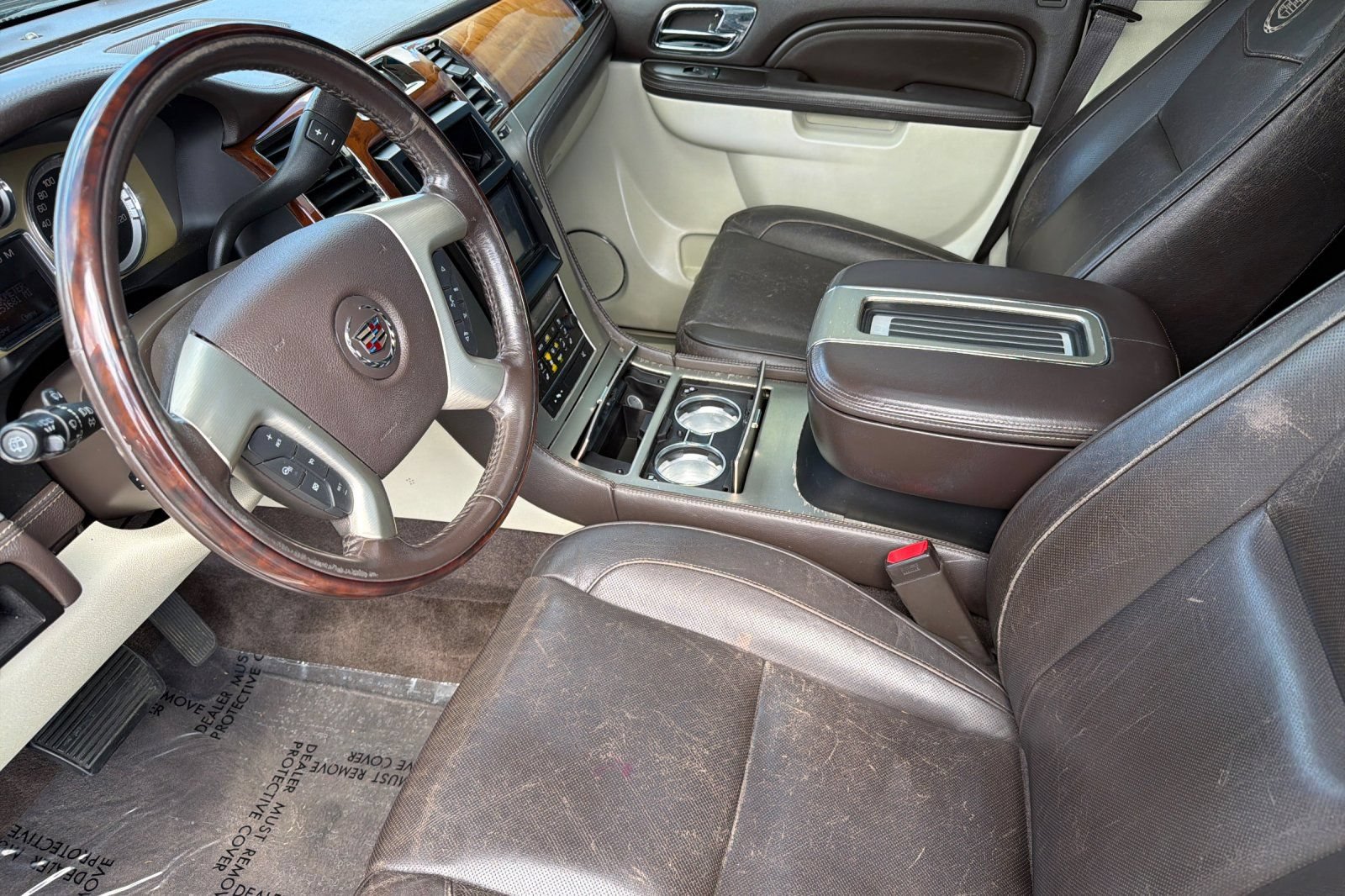 Used 2013 Cadillac Escalade ESV Platinum AWD/4WD image 11
