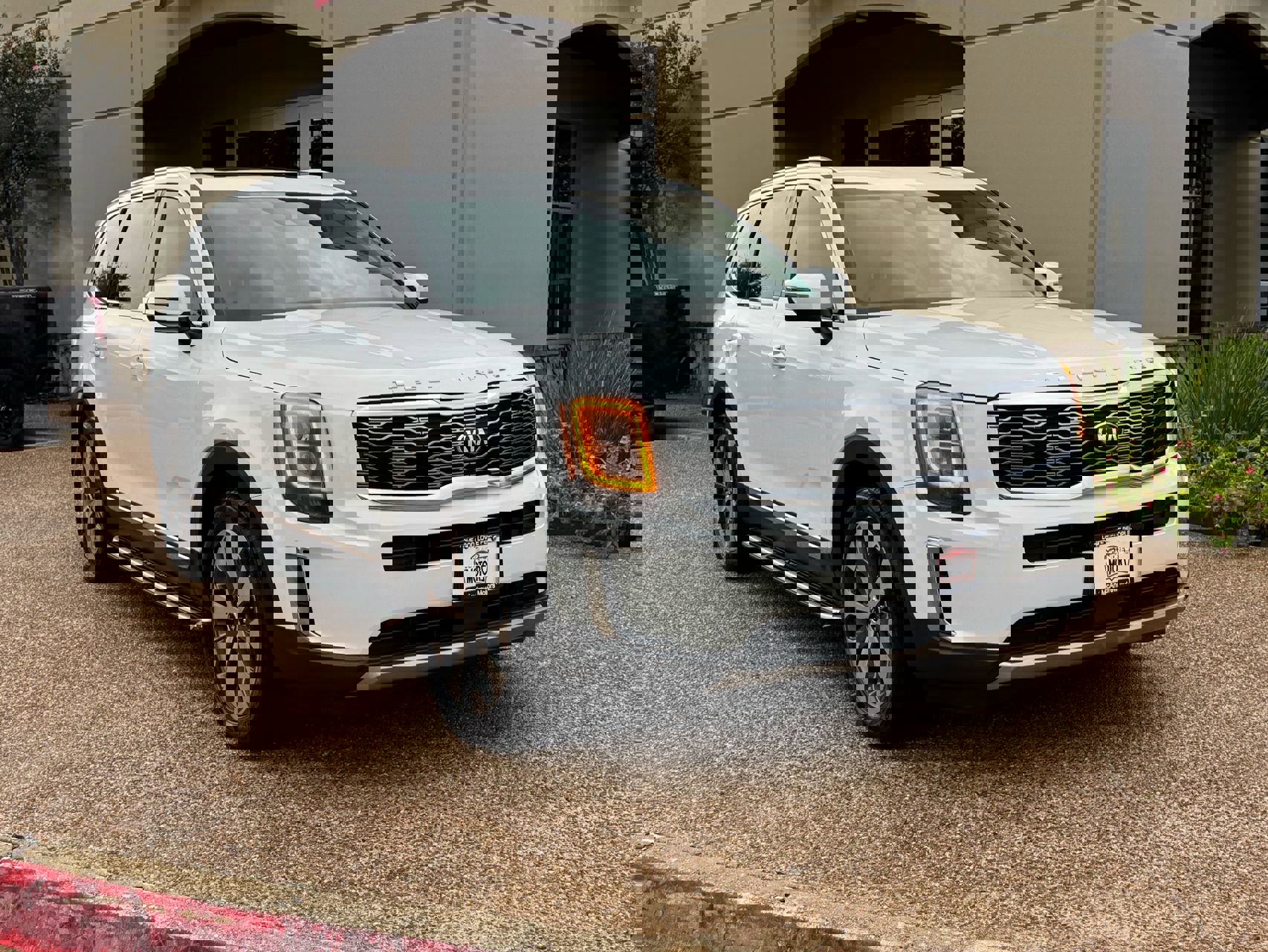 Used 2021 Kia Telluride EX w/ EX Premium Package image 6