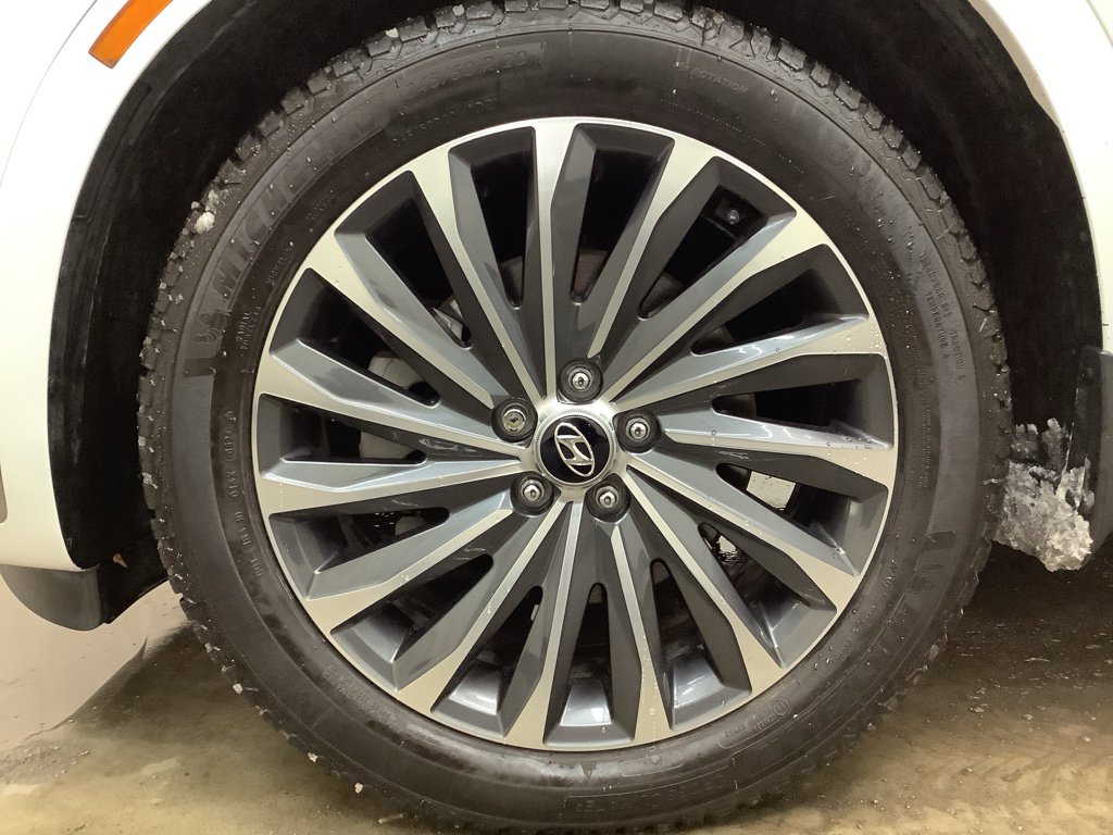 Used 2023 Hyundai Palisade Calligraphy image 30