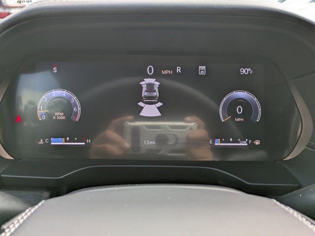 New 2025 Jeep Grand Cherokee Overland w/ Luxury Tech Group IV image 24