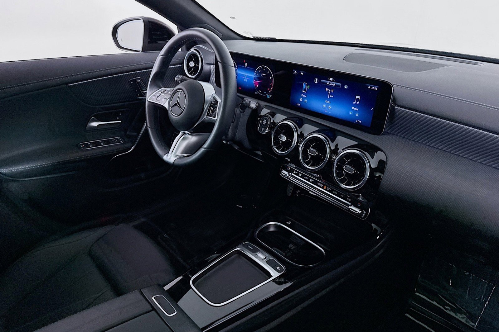 Certified 2026 Mercedes-Benz CLA 250 4MATIC image 16