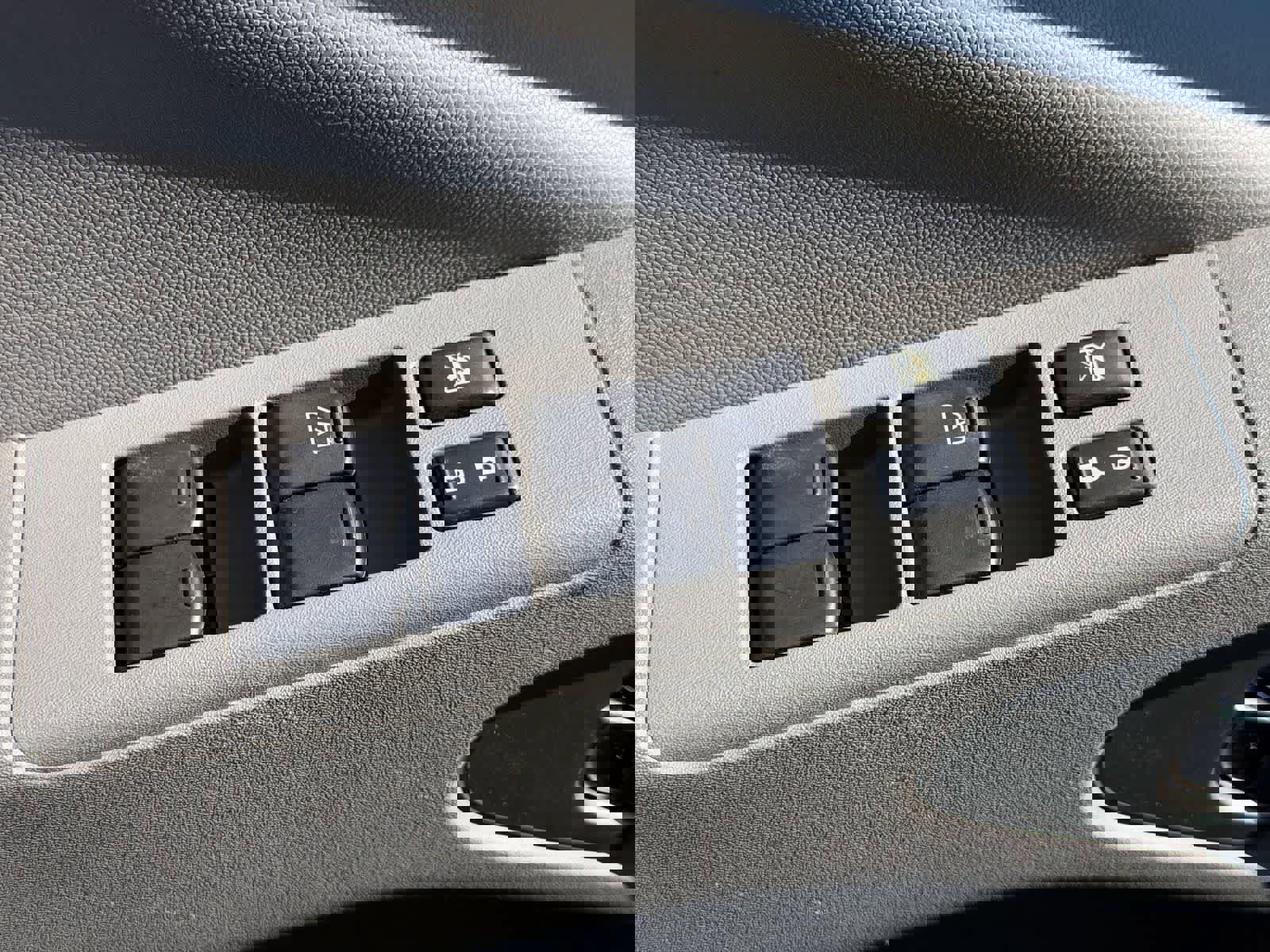 Certified 2020 Nissan Frontier SV image 9