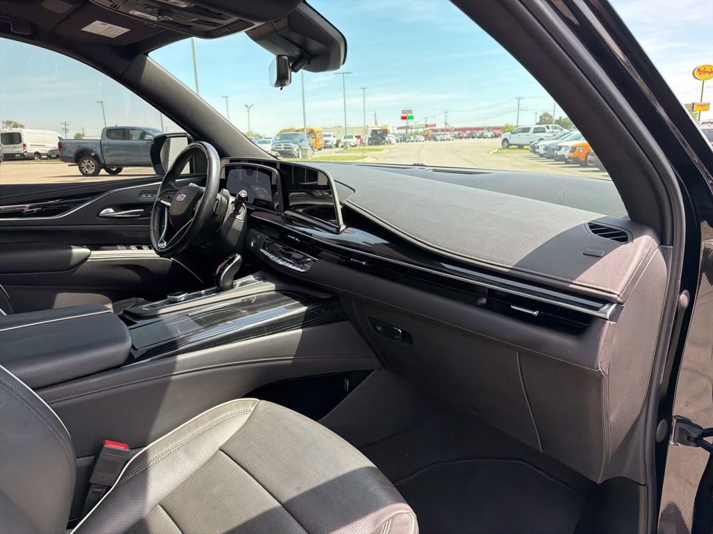 Used 2023 Cadillac Escalade Sport AWD/4WD image 23