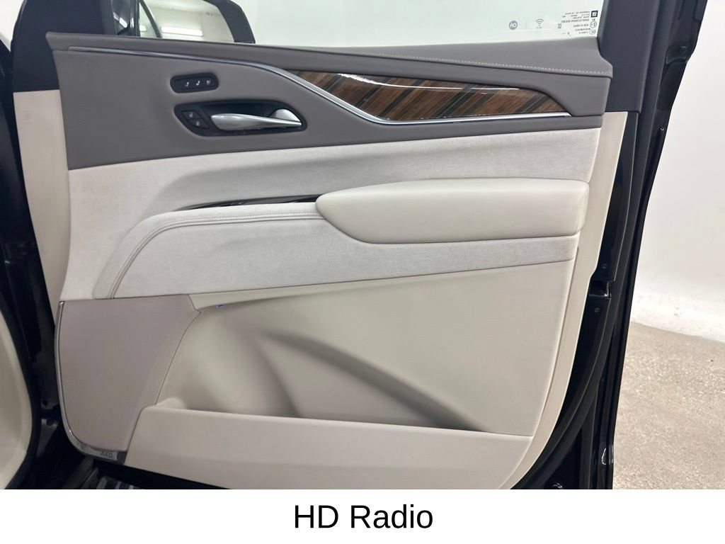 Used 2023 Cadillac Escalade Sport Platinum AWD/4WD image 22