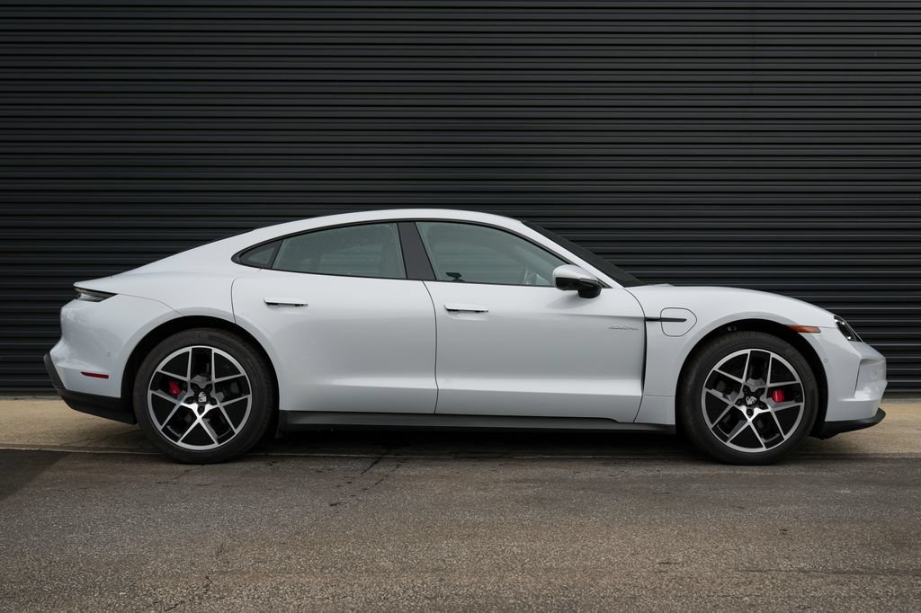 Certified 2025 Porsche Taycan 4S AWD/4WD image 38