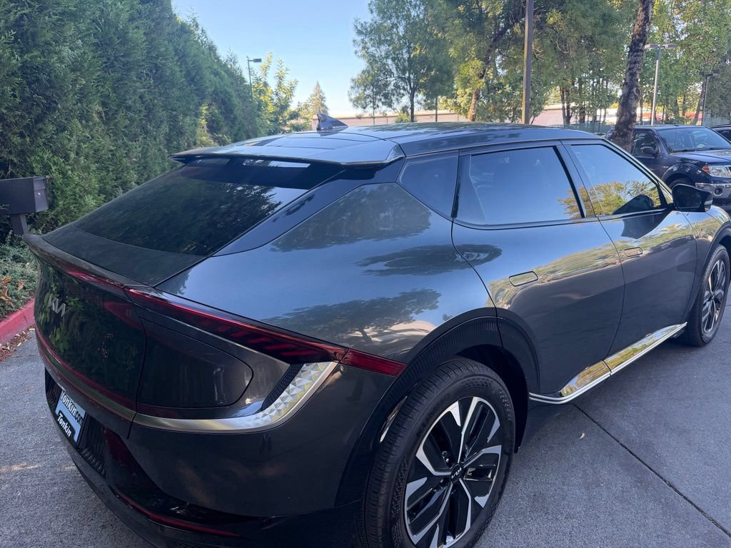 Certified 2024 Kia EV6 Wind AWD/4WD image 4