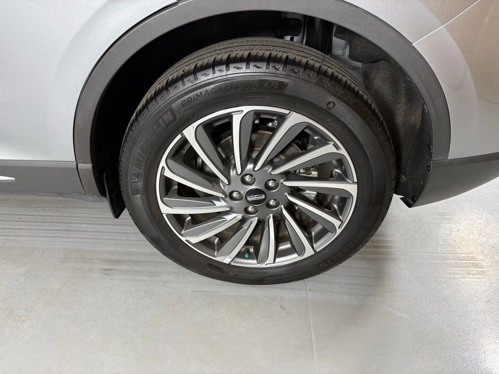 Used 2024 Lincoln Corsair Reserve w/ Equipment Group 201A image 12