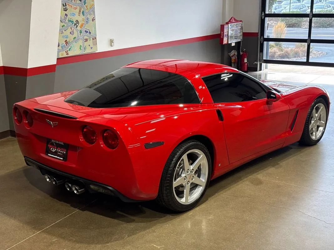 Used 2008 Chevrolet Corvette Coupe w/ Preferred Equipment Group RWD image 40
