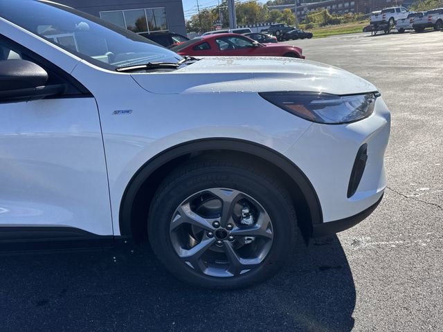 New 2026 Ford Escape ST-Line w/ Tech Pack #1 image 2