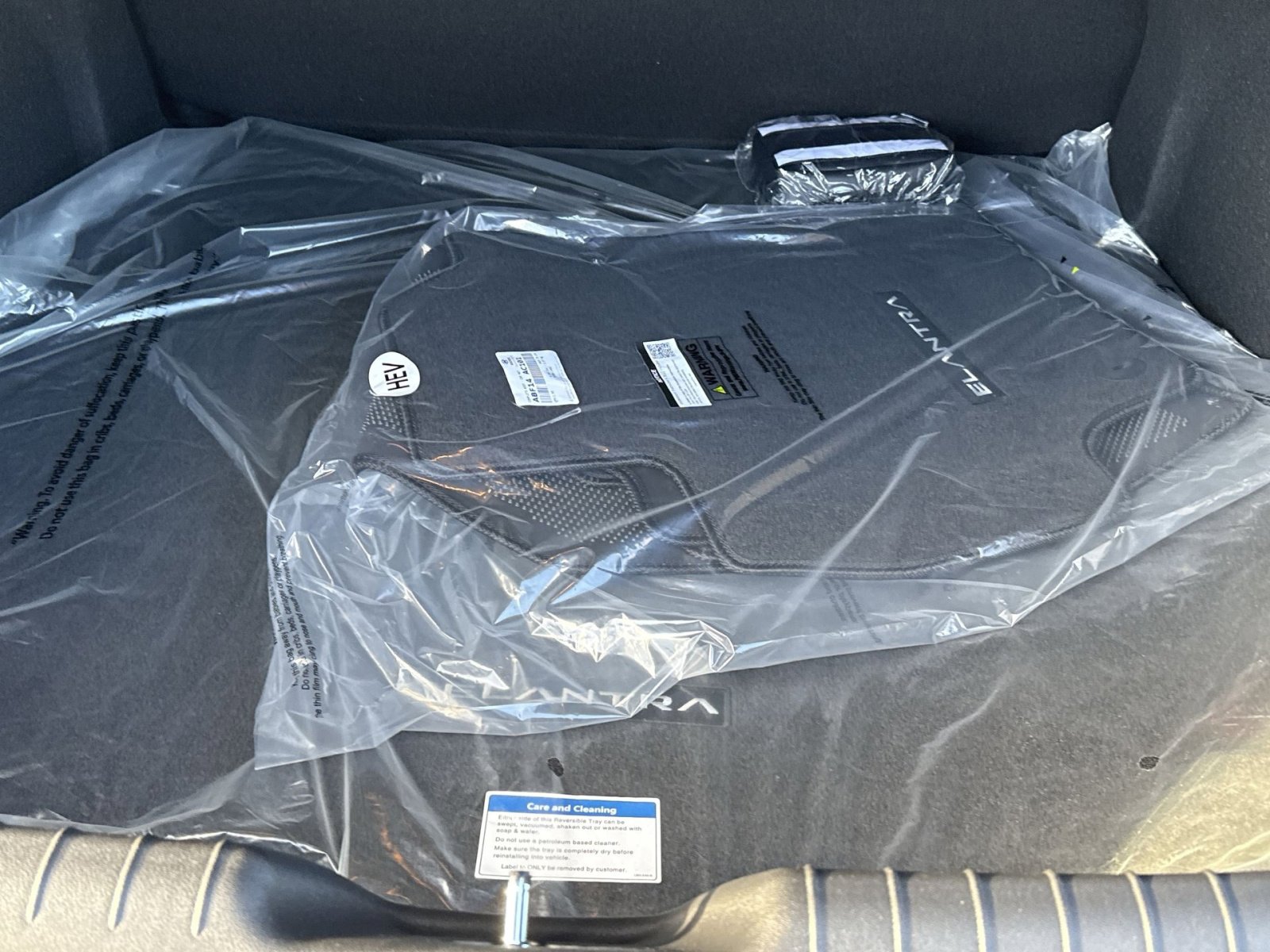 New 2025 Hyundai Elantra SEL image 24