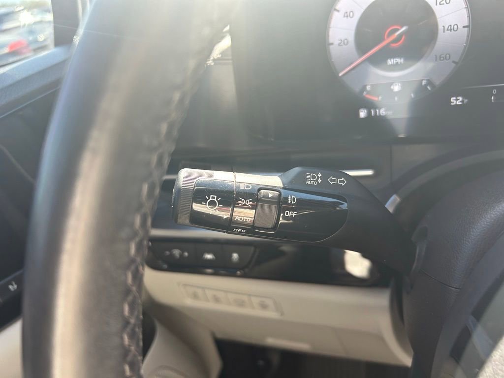 Used 2023 Kia Carnival SX Prestige image 23