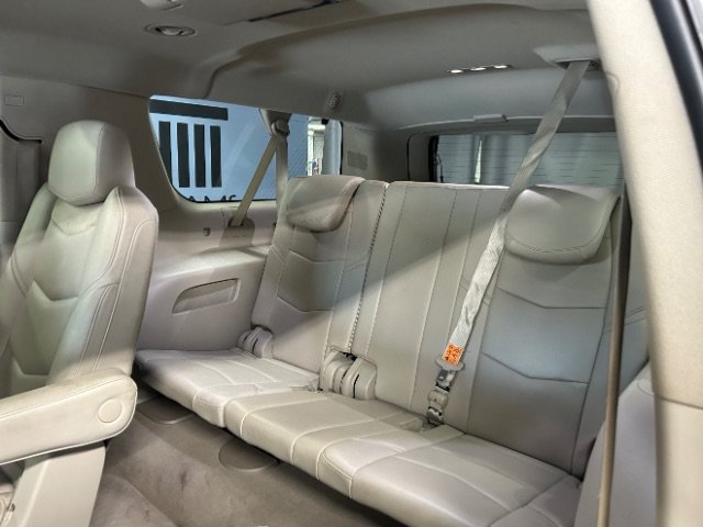 Used 2016 Cadillac Escalade ESV Premium AWD/4WD image 21
