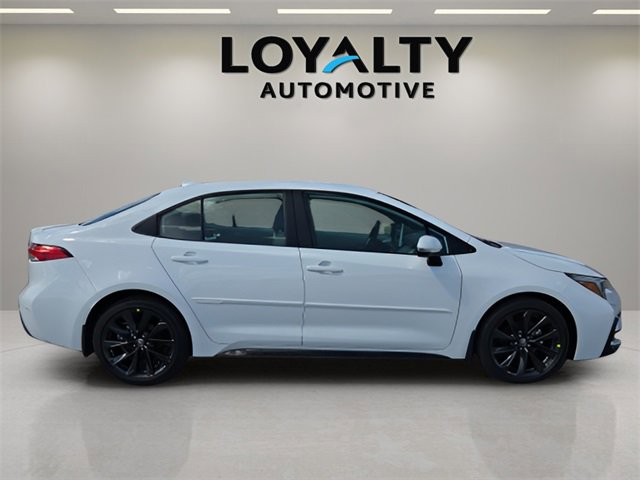 Used 2026 Toyota Corolla SE w/ SE Package image 6
