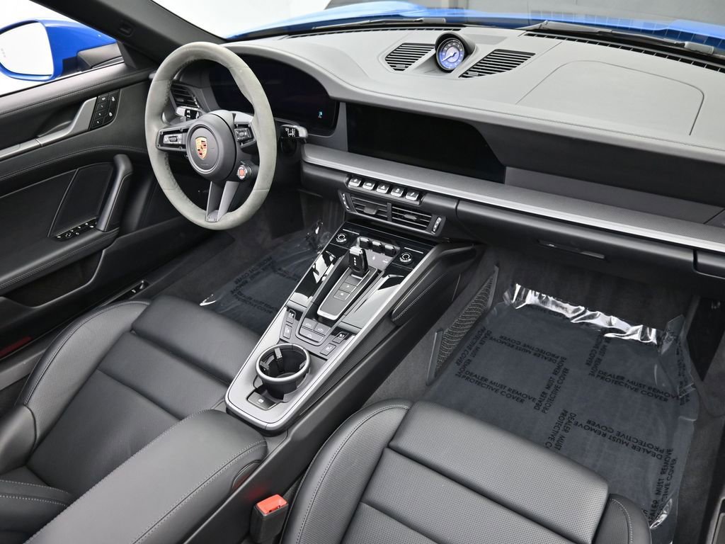 Certified 2025 Porsche 911 Carrera image 8